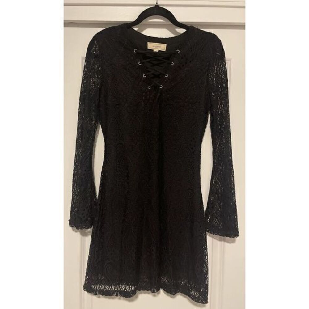 No Comment Small‎ Black Lace Bell Sleeve 3/4 Lacing Dress